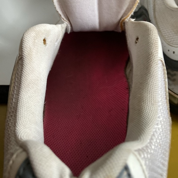 Nike REAX size 12. Lightly worn came with out laces so you’ll need to get them - Picture 5 of 7